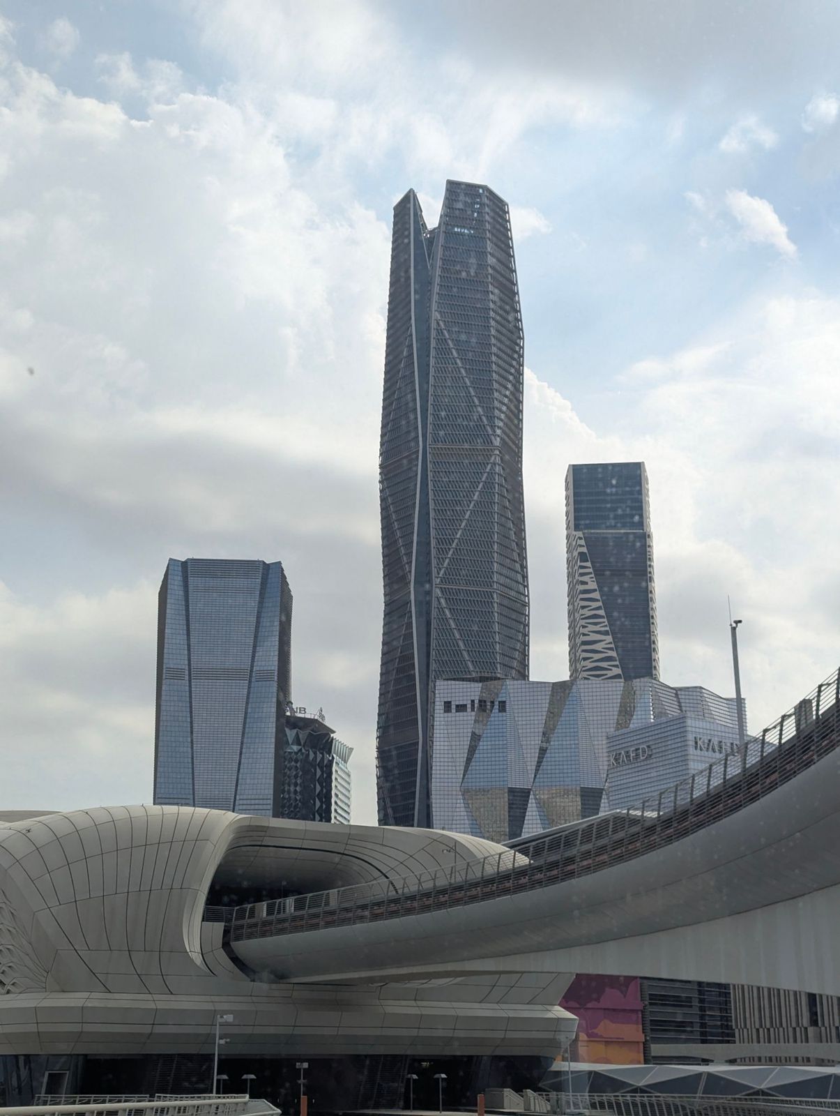 PIF Tower with the KAFD monorail guideway and station