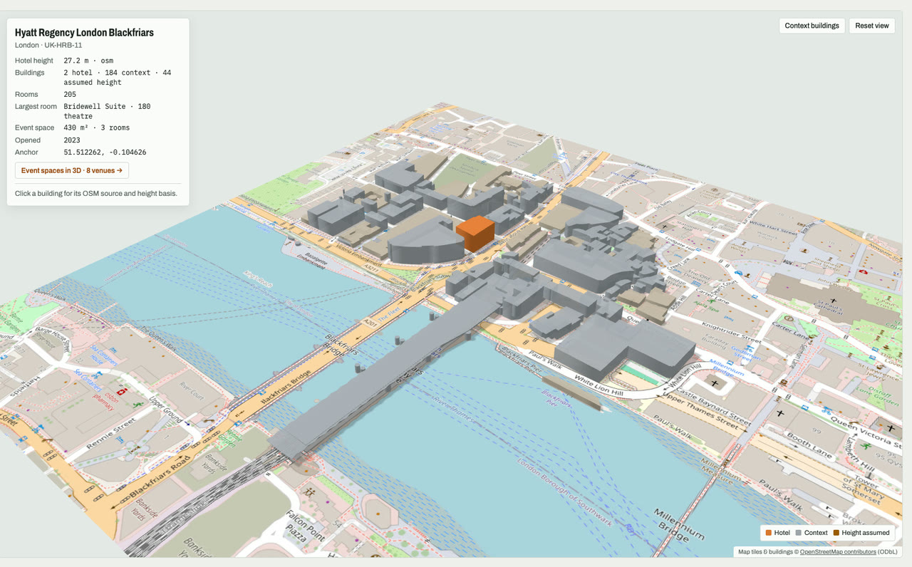 3D massing model of Hyatt Regency London Blackfriars in London, UK, its tallest building about 27 m: the hotel's buildings in orange among grey neighbouring buildings on an OpenStreetMap street map. Model by Budots Media.