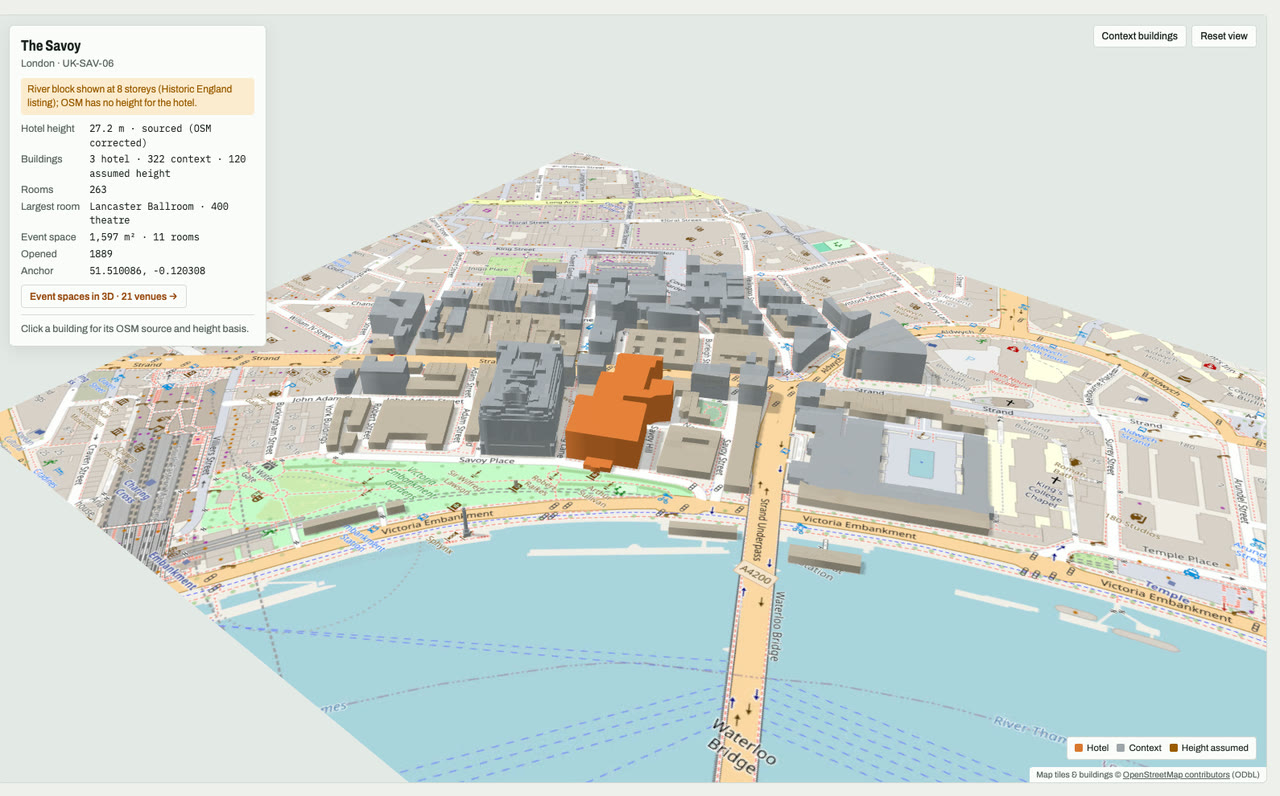 3D massing model of The Savoy in London, UK, its tallest building about 27 m: the hotel's buildings in orange among grey neighbouring buildings on an OpenStreetMap street map. Model by Budots Media.